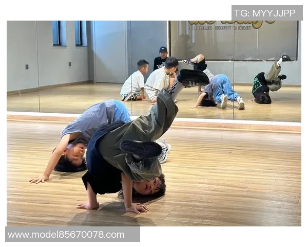 上海街舞队的节奏魅力与文化传承探讨 上海街舞队的节奏魅力与文化传承探讨